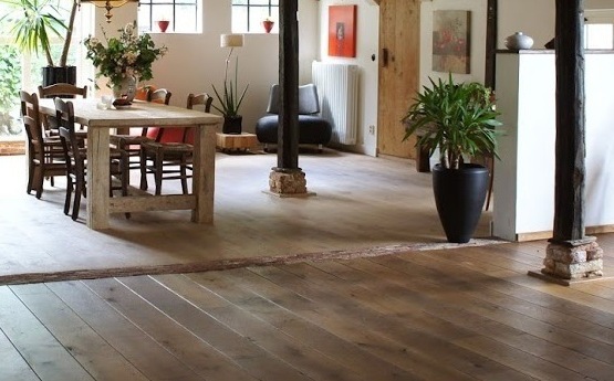 Houten vloer showroom Brabant